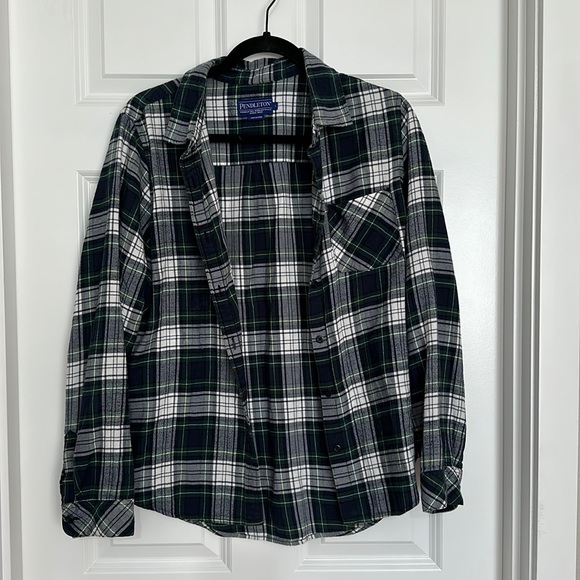 Pendleton Tops - Women’s Pendleton Flannel